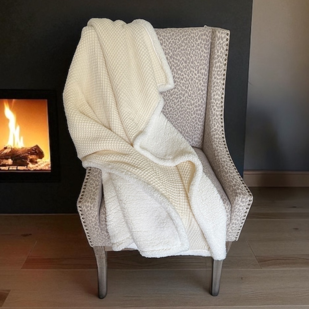 Pottery Barn Faux Sherpa Waffle Throw Blanket 50x60 Cream